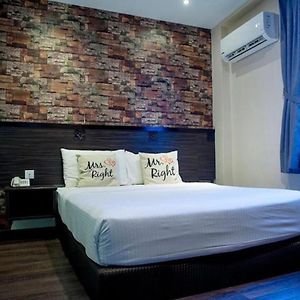 Bilik superior berdua